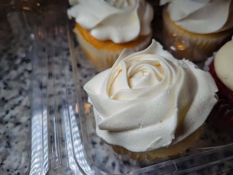 Cakes To Dye For
